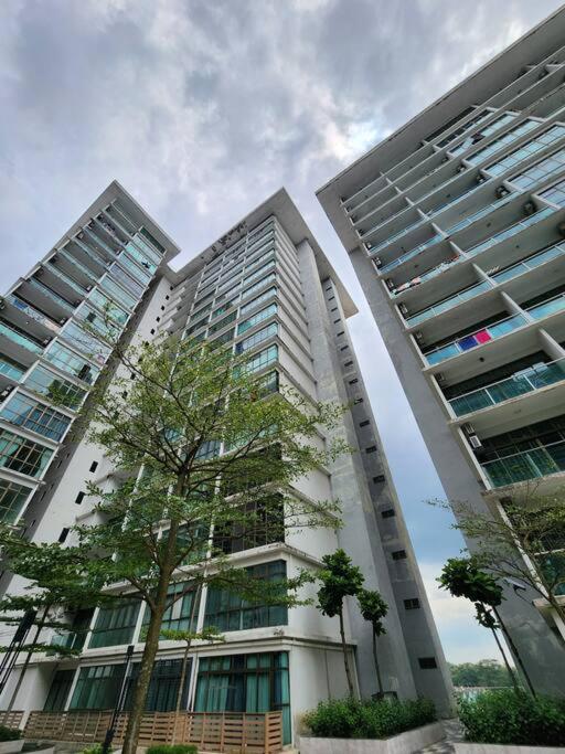 2-4 Pax Spacious Living @ Mount Austin, Jb #02 Johor Bahru Dış mekan fotoğraf